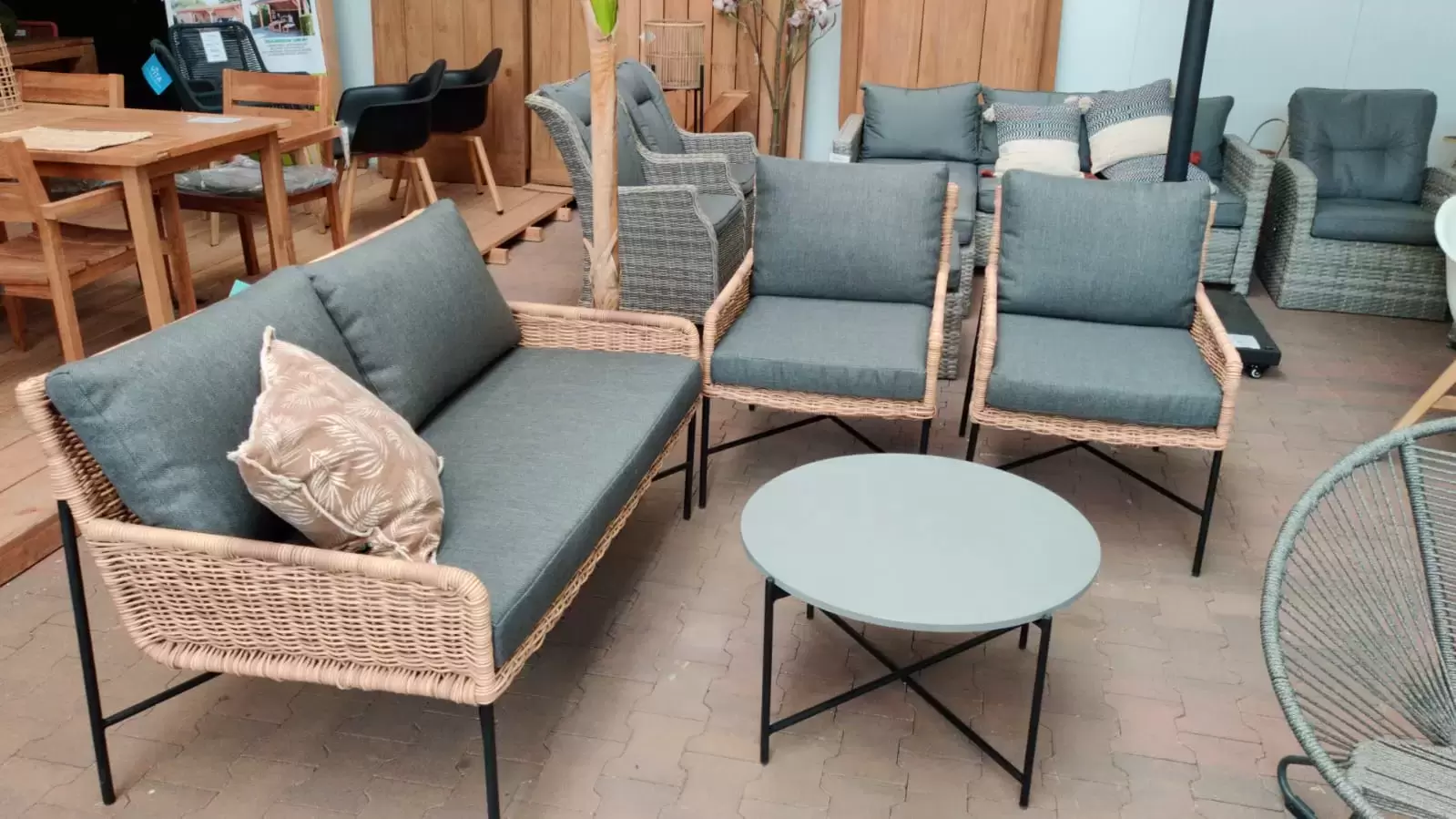 barst dier Snoep Loungeset Kane 4 pers - incl. tafel - Tuincentrum Outlet
